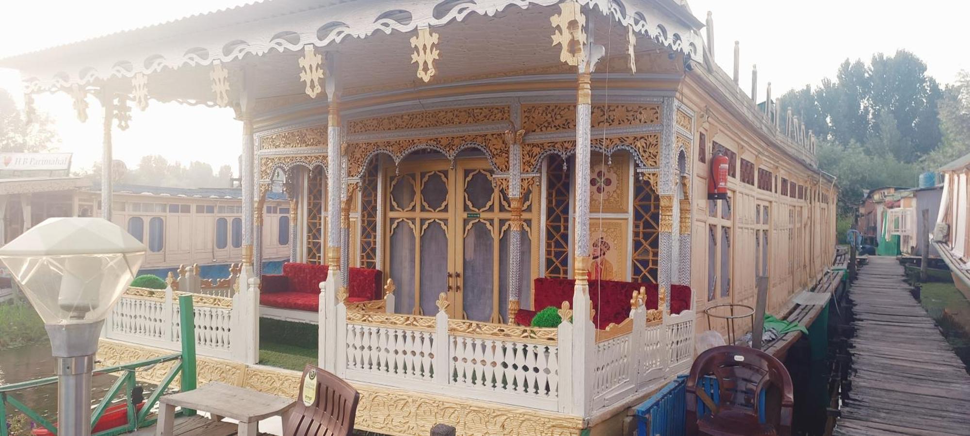 Heritage Geneva House Boat Srīnagar Exterior foto